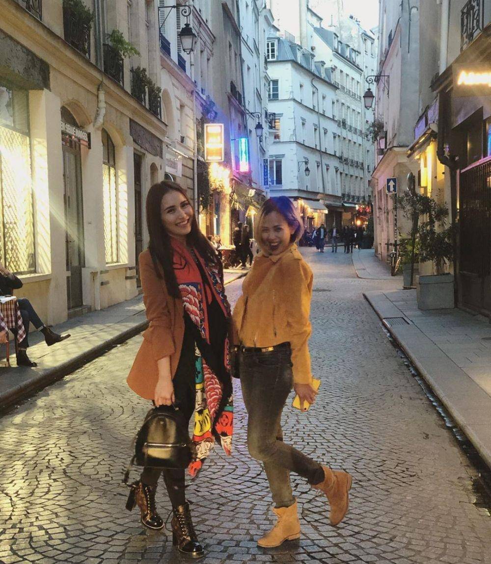 instagram.com/ayutingting92