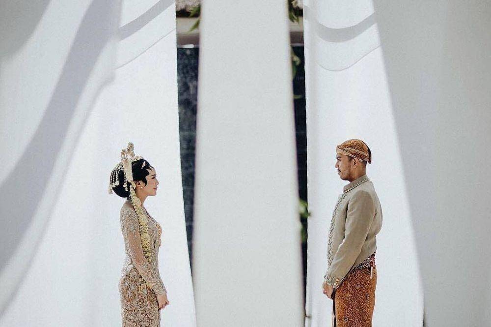 instagram.com/thebridestory