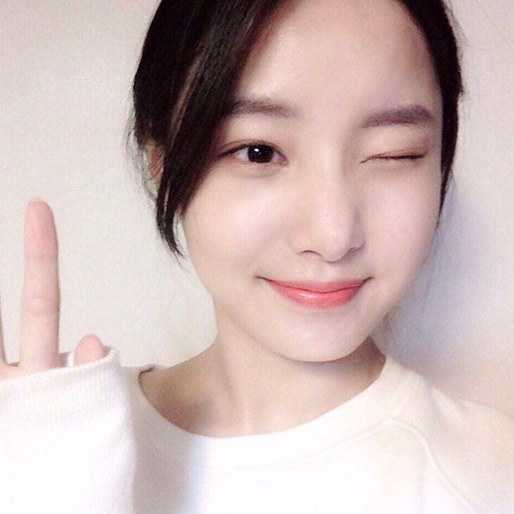 instagram.com/momoland_official