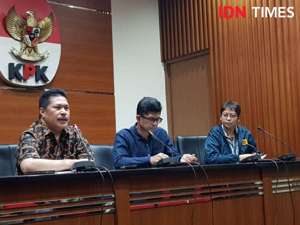 (Wakil Ketua KPK, Laode M Syarif dan Jaksa Agung Muda bidang intelijen Jan S. Maringka memberikan keterangan pers) IDN Times/Santi Dewi