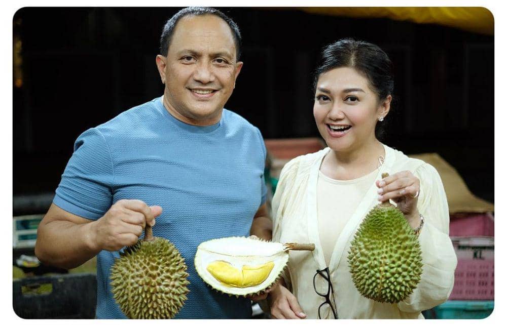 instagram.com/bellasaphiraofficial