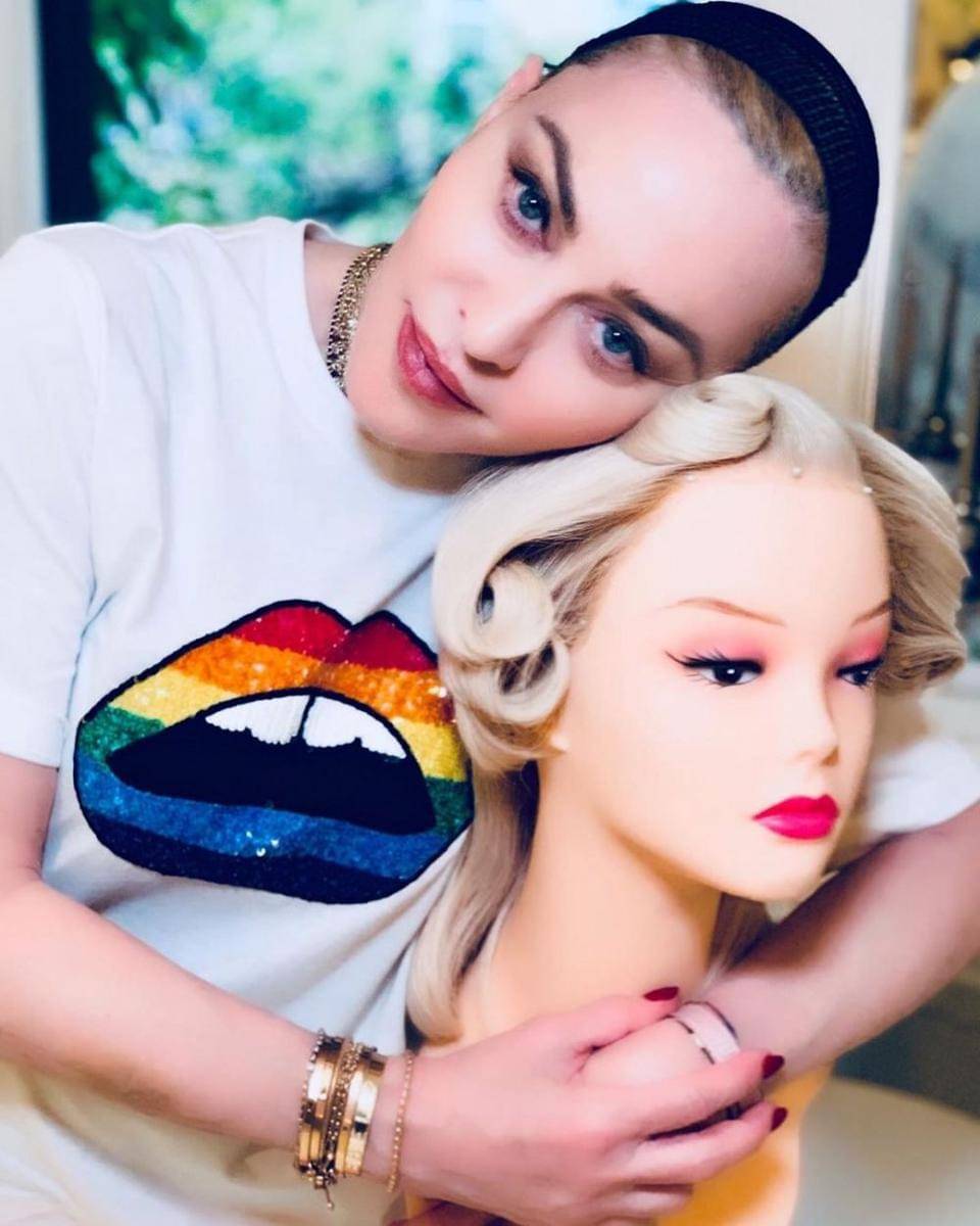 instagram.com/madonna