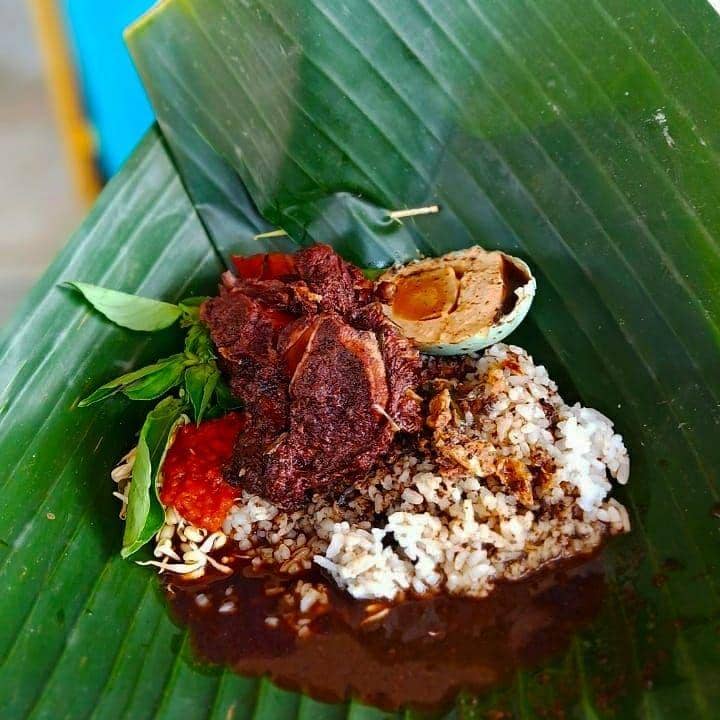 instagram.com/streetfoodmadiun