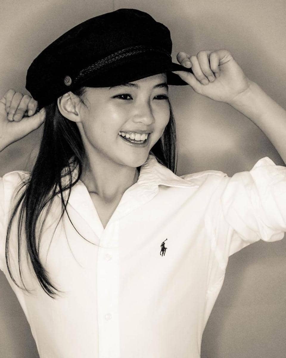 instagram.com/ellagross