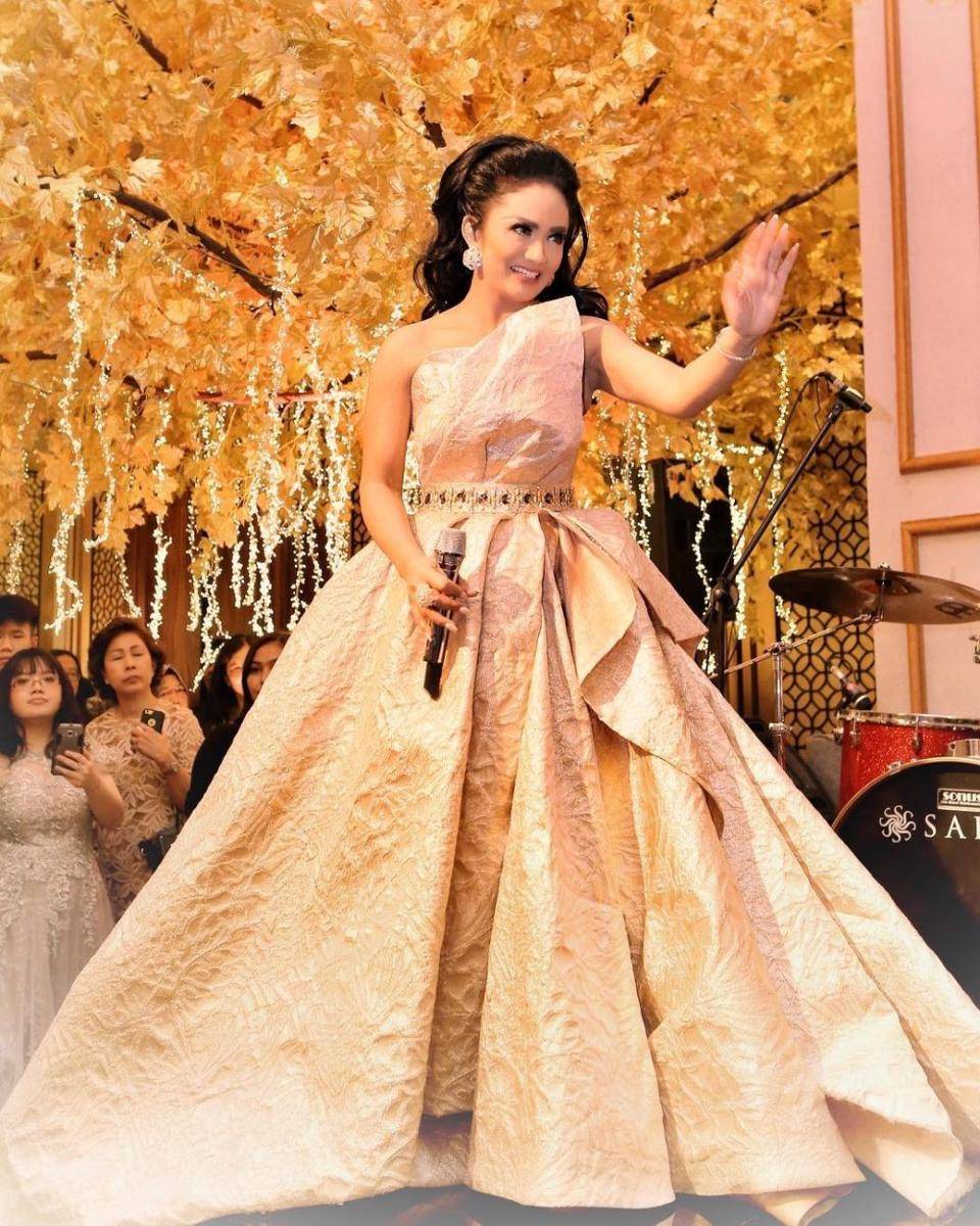 instagram.com/krisdayantilemos