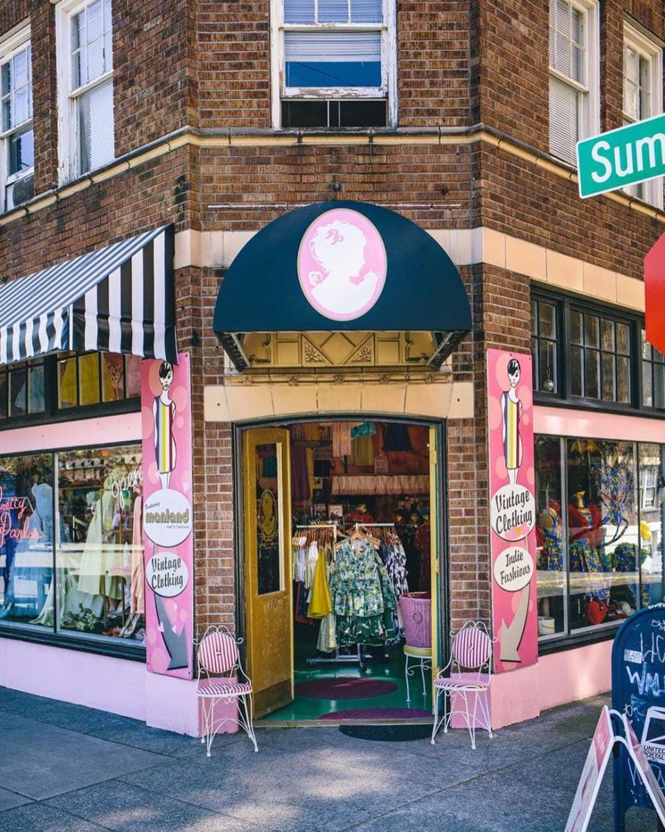 instagram.com/curiocityseattle