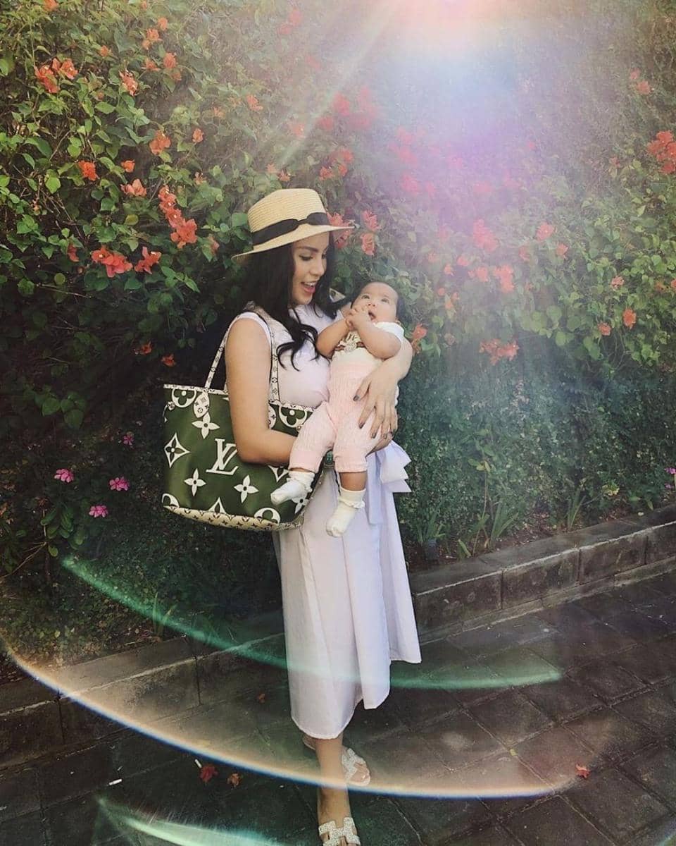 instagram.com/therealmomogeisha