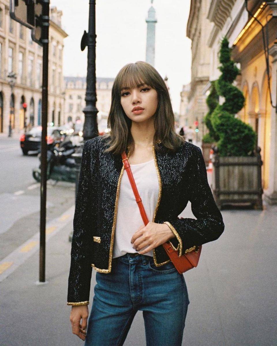 instagram.com/lalalalisa_m
