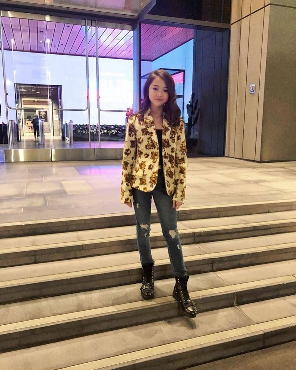 instagram.com/ellagross