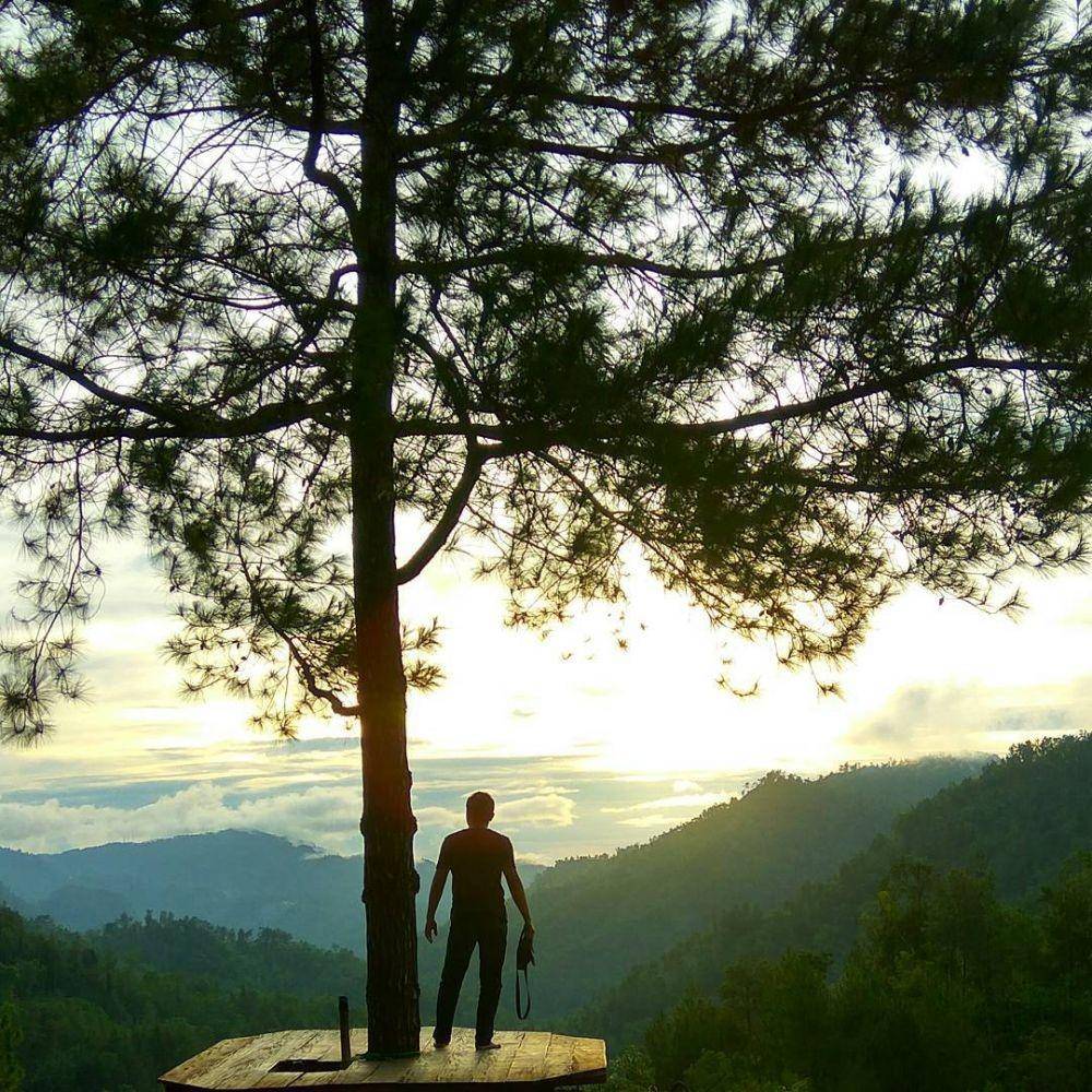 instagram.com/edhi____1922