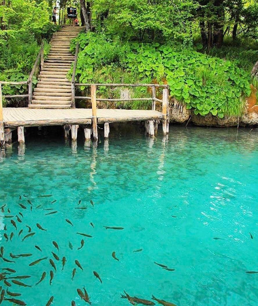 instagram.com/discoverworldtoday/