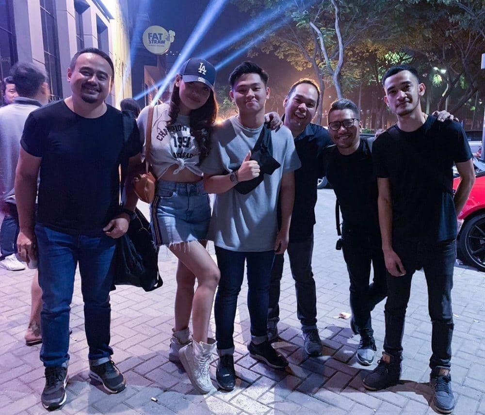 Instagram.com/eri.carl