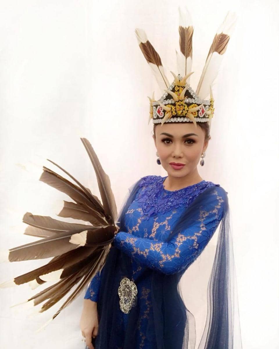 Instsgram.com/yunishara36