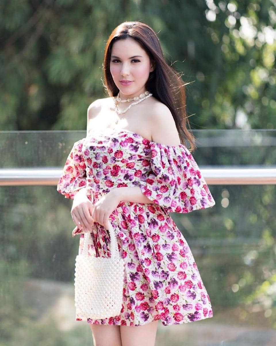 instagram.com/sallyadelia