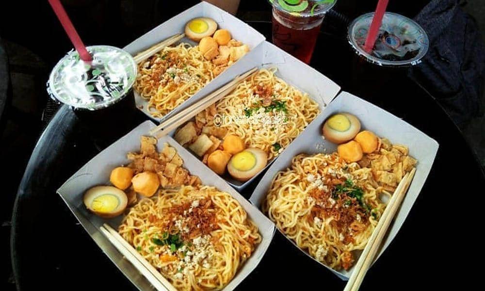 instagram.com/fanisaalmadea