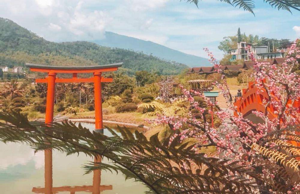 instagram.com/theonsenresortbatu