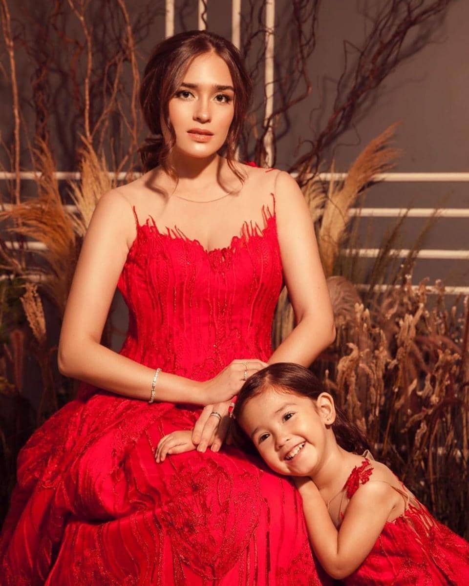 instagram.com/yaswildblood