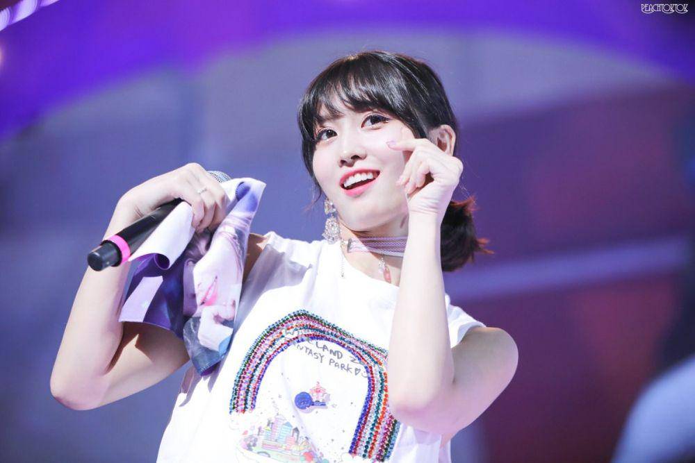 Twitter/-`momo pics!´-