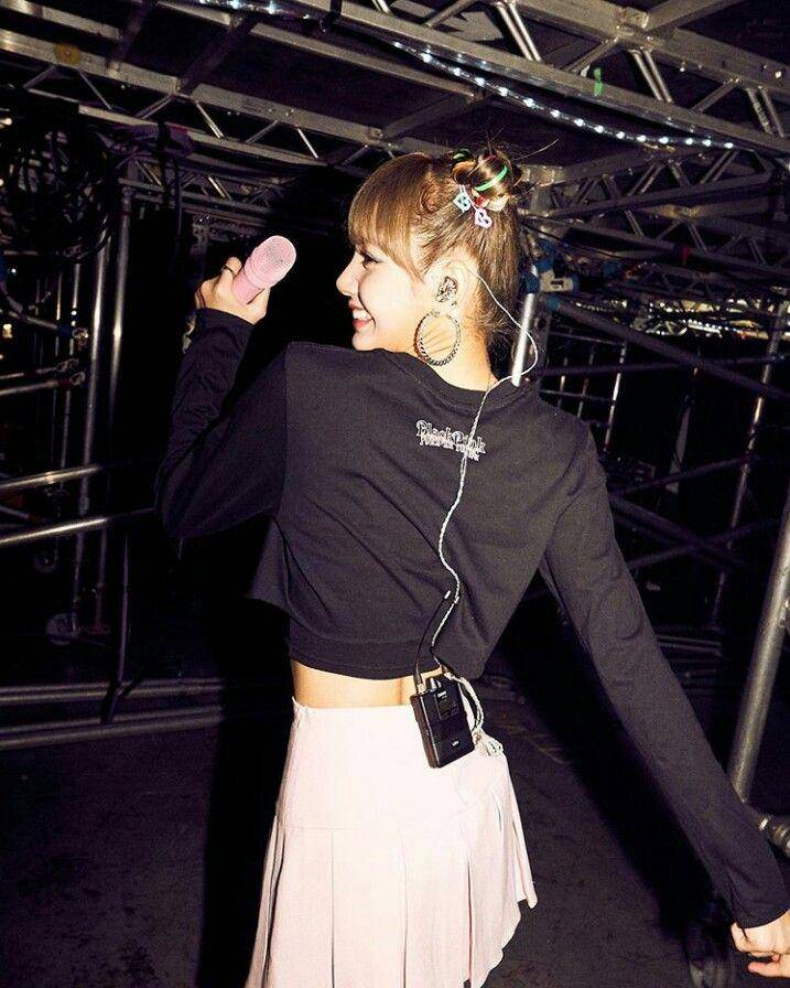 Instagram.com/lalalalisa_m