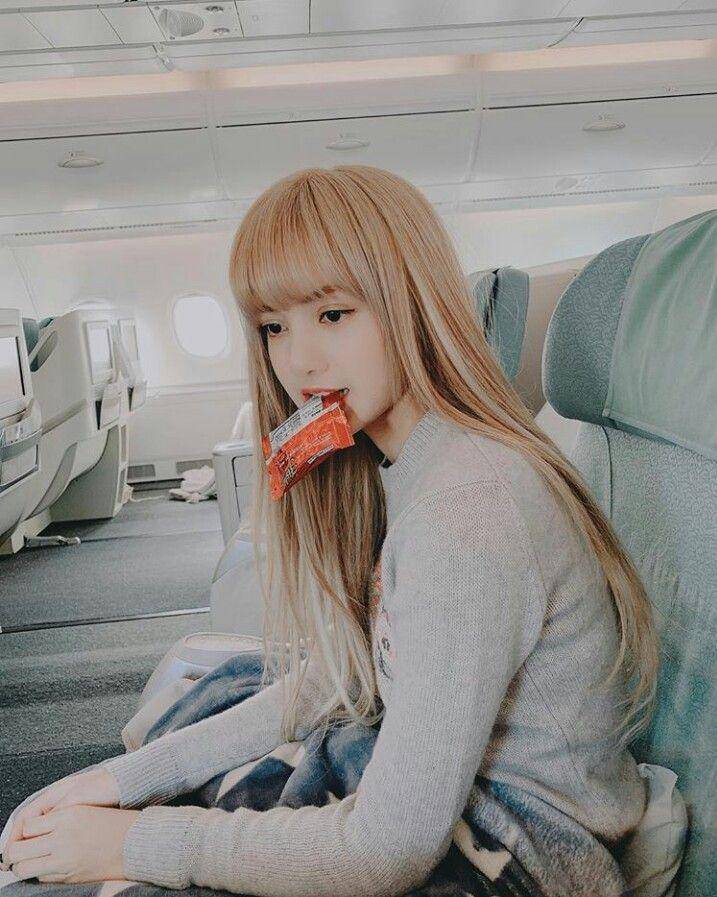Instagram.com/lalalalisa_m