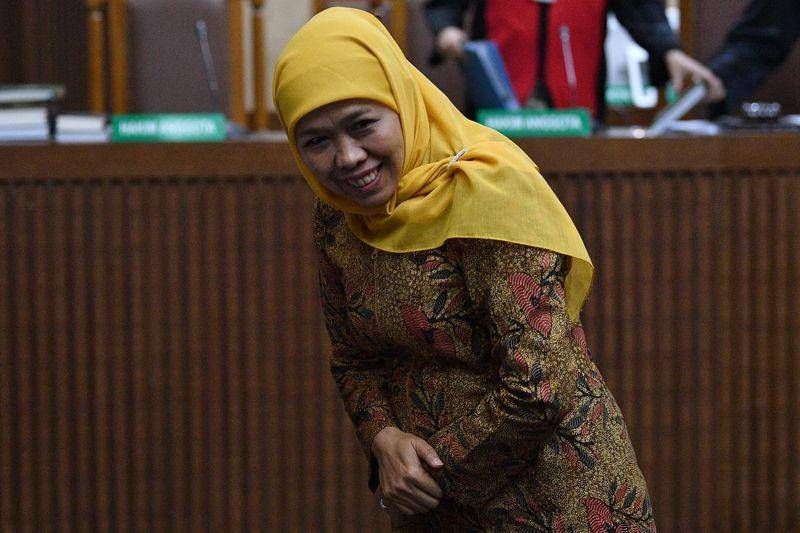 (Gubernur Jawa Timur Khofifah Indarparawansa ketika bersaksi) ANTARA FOTO/Sigid Kurniawan