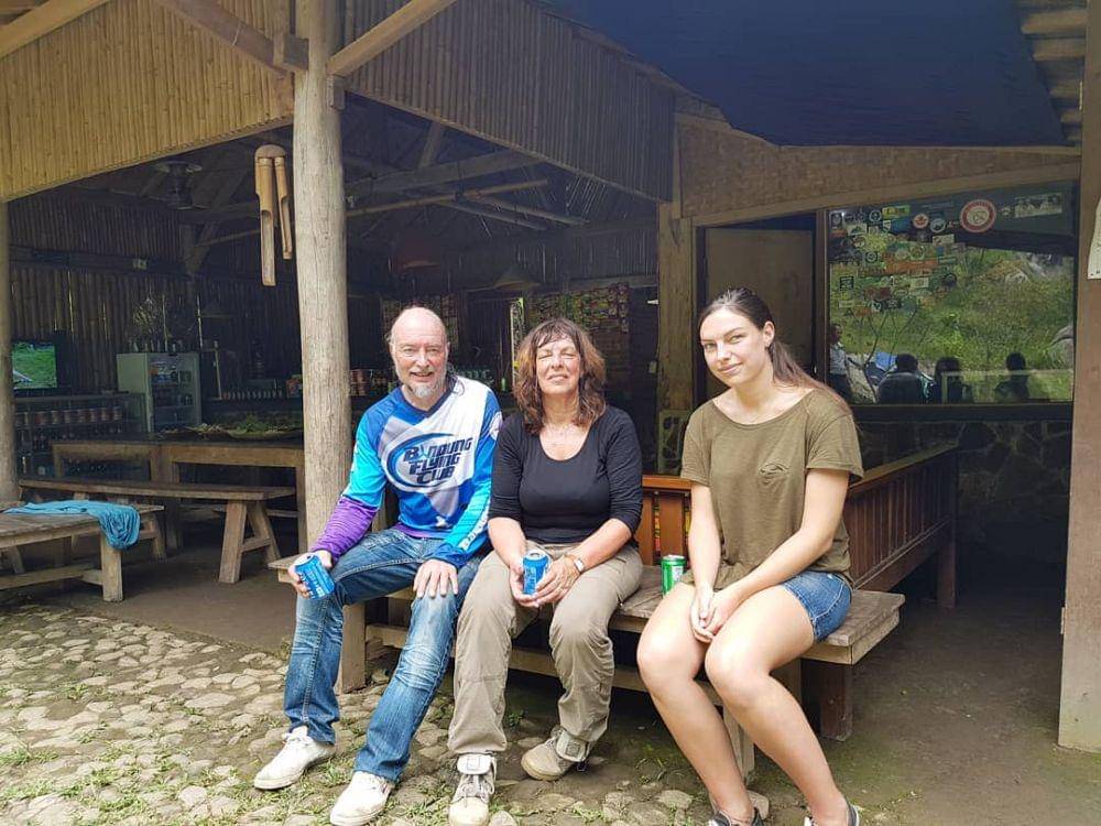 .instagram.com/gunungparang_badega