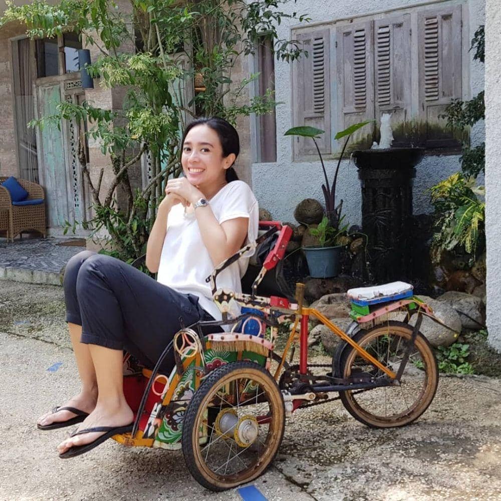 Instagram/dea_ananda