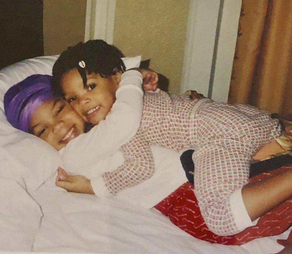 instagram.com/chloexhalle