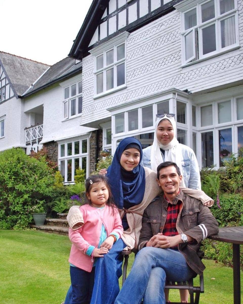 Instagram.com/dessyilsanty