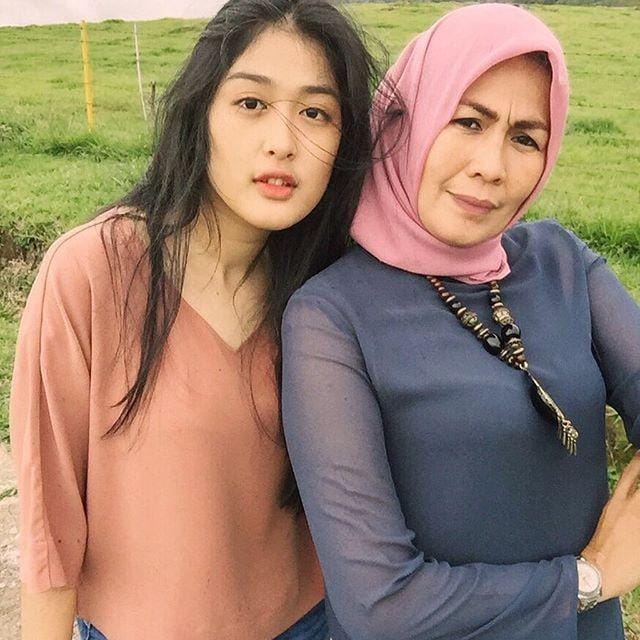 instagram/chaaarania