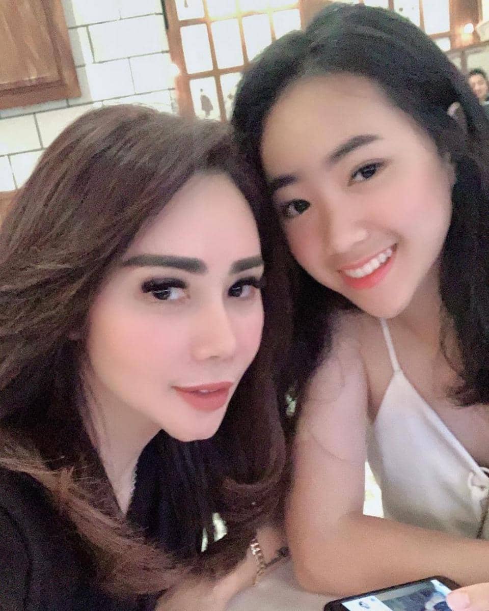 instagram.com/femmypermatasari