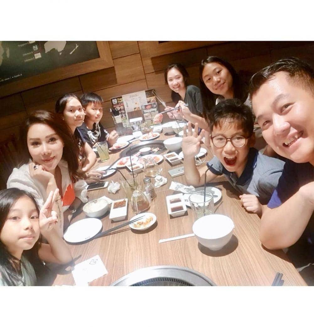 instagram.com/femmypermatasari