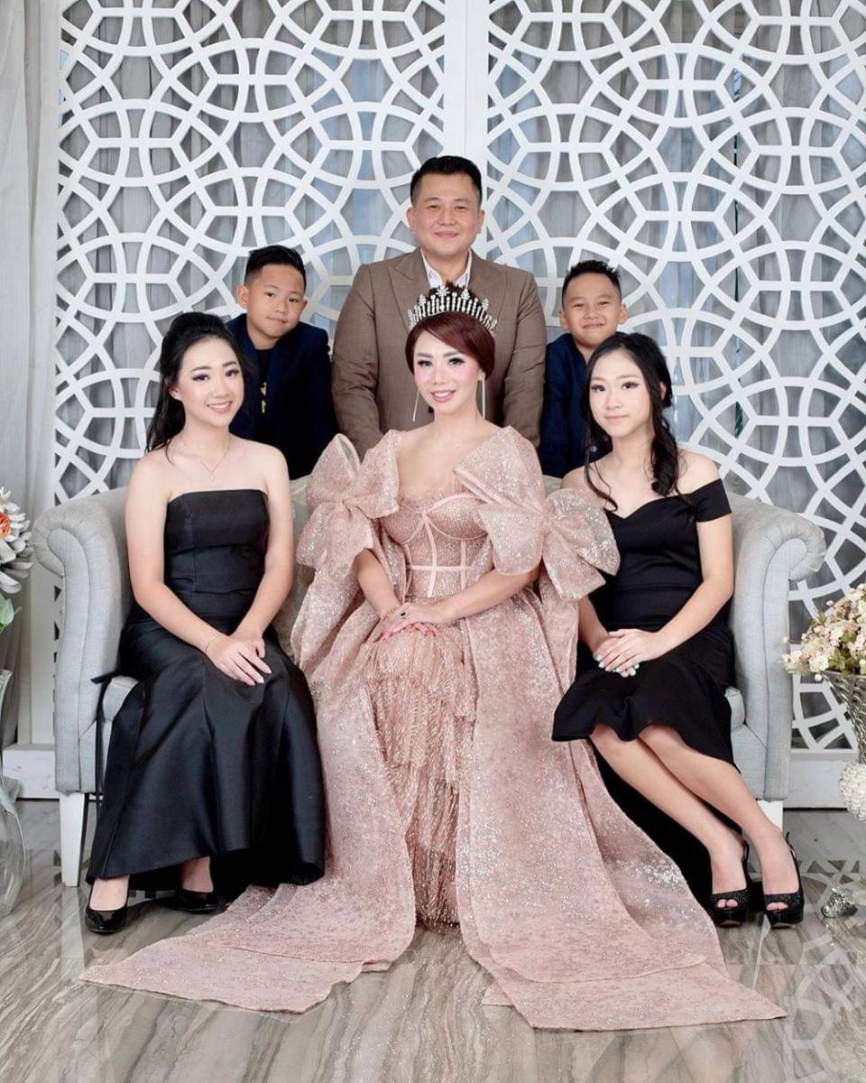 instagram.com/femmypermatasari