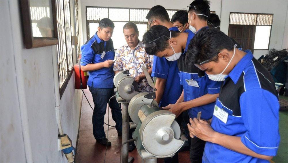 Facebook.com/UPTD BLKI Balikpapan