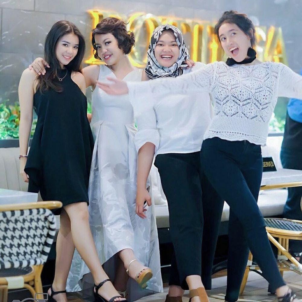 instagram.com/rena2799