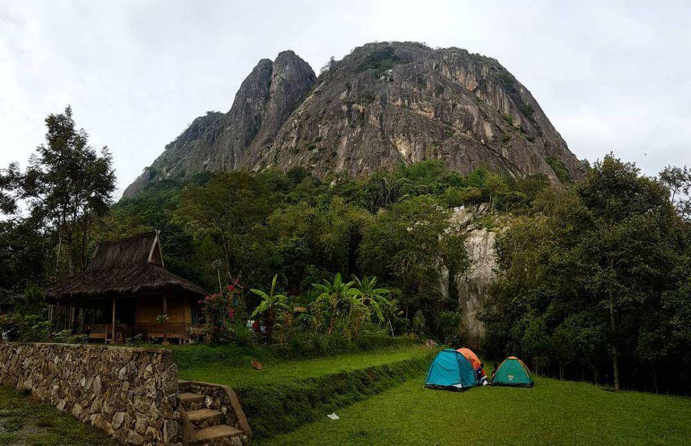 instagram.com/gunungparang_badega
