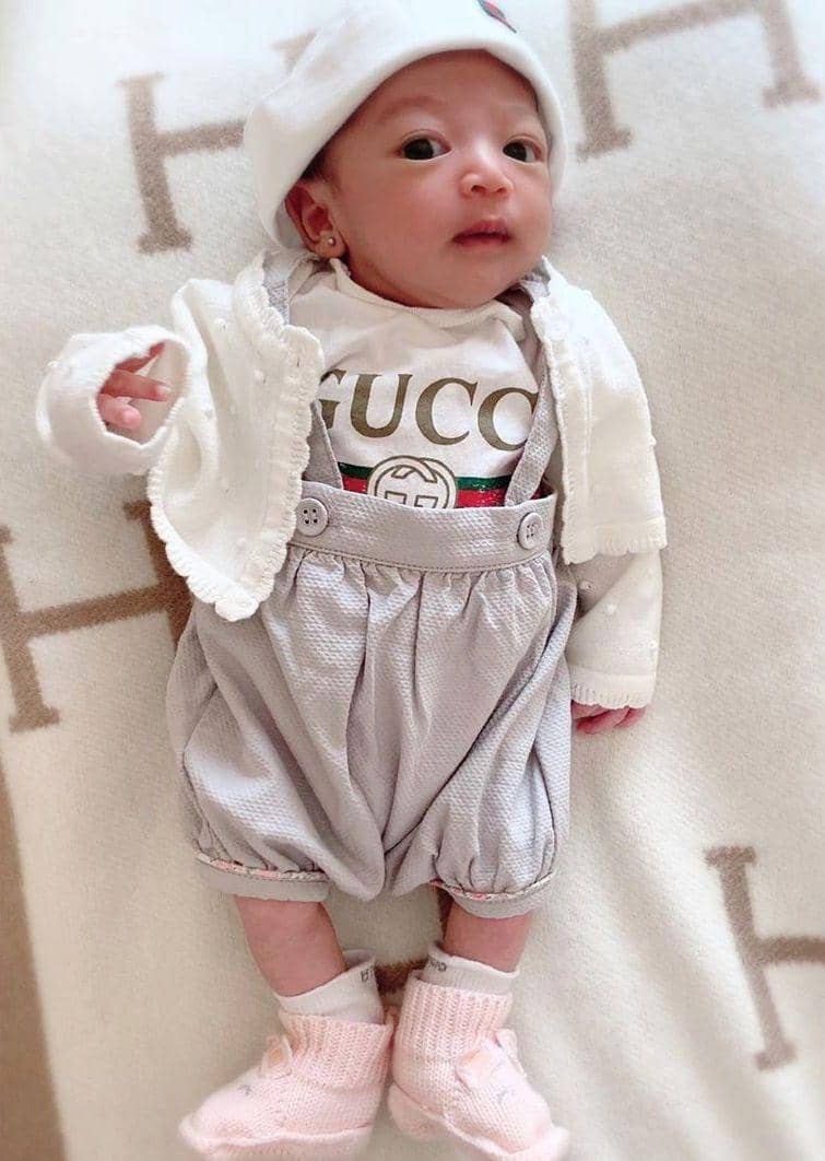 instagram.com/thaniaputrionsu