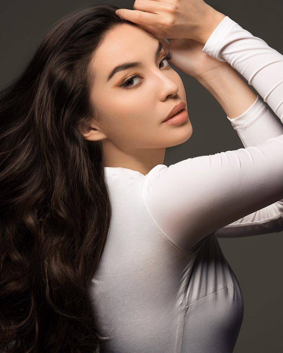 instagram.com/manodelia