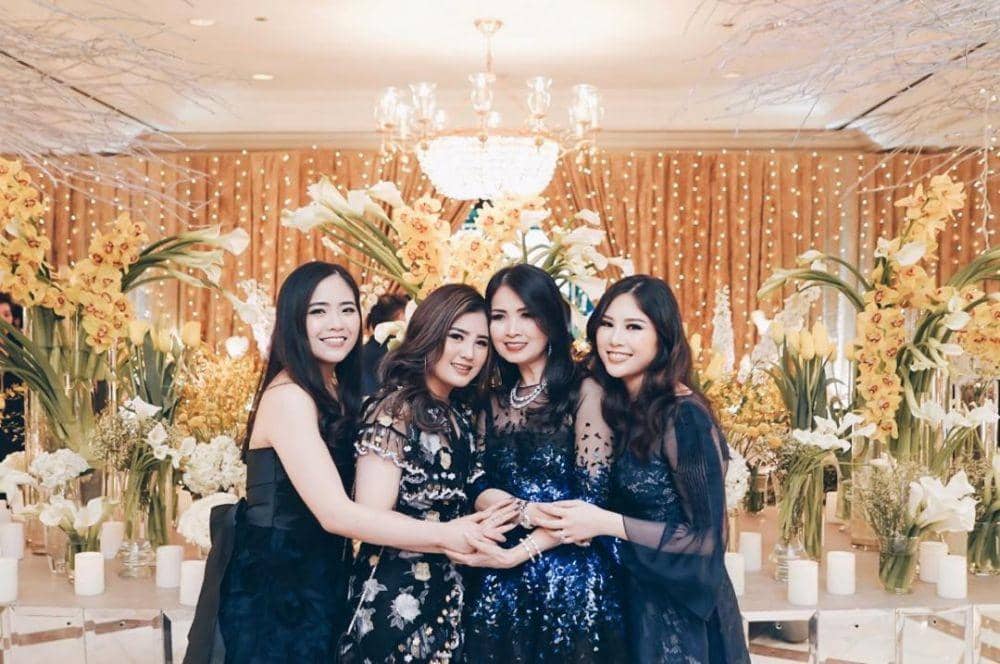 instagram.com/angelatanoesoedibjo