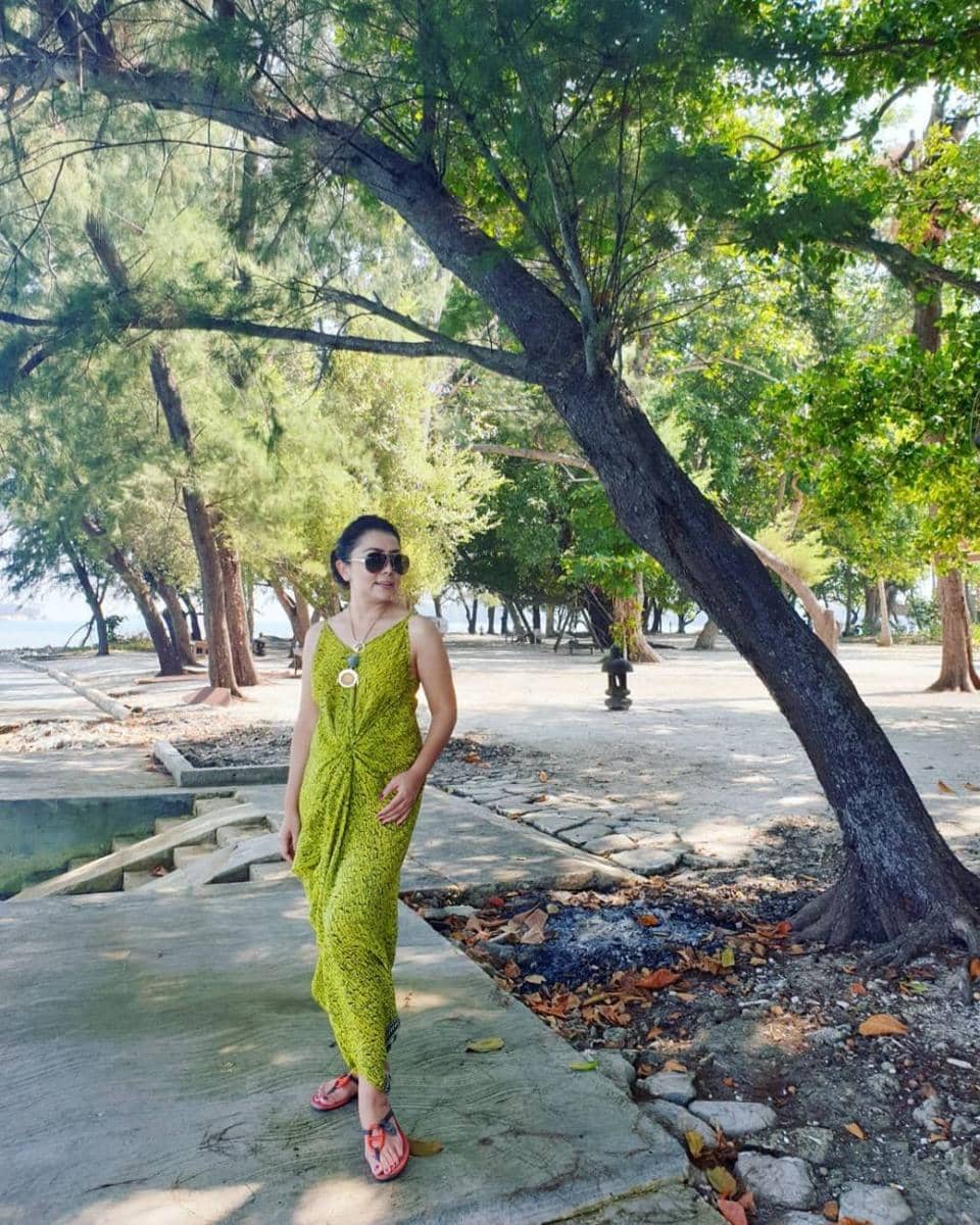 instagram.com/mayangsaritrihatmodjoreal