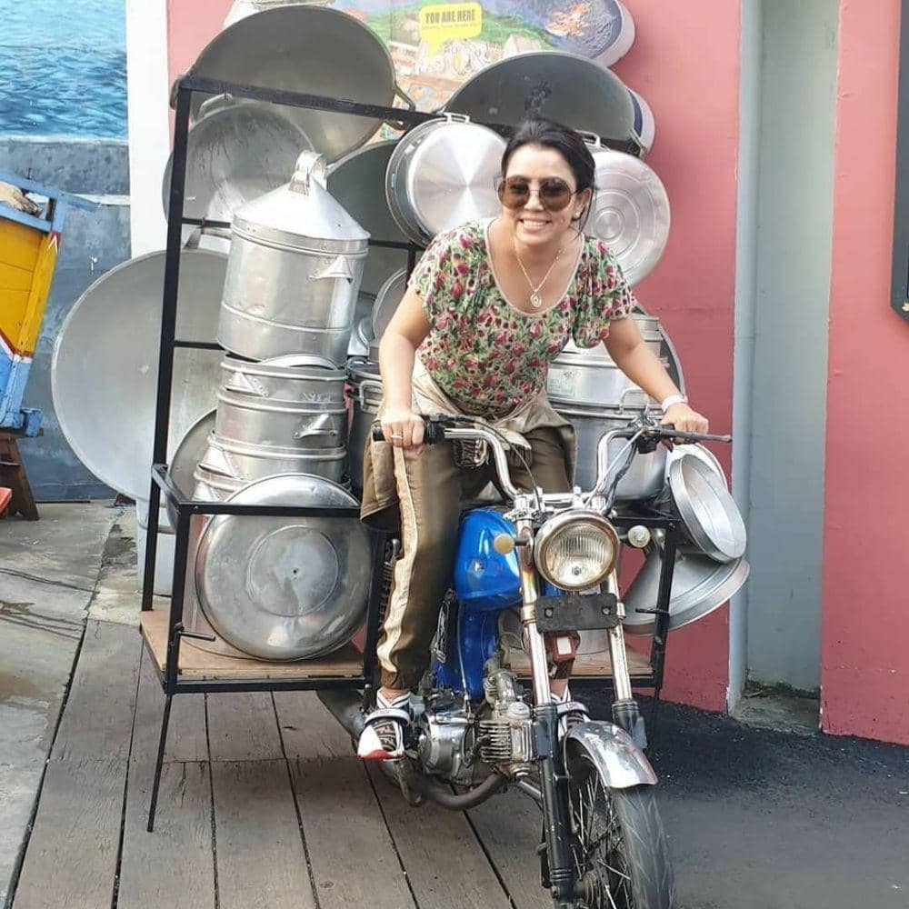 instagram.com/mayangsaritrihatmodjoreal