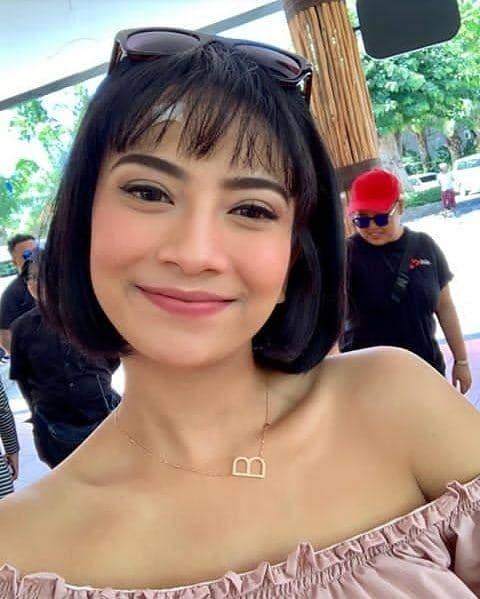 instagram.com/vanessaangelofficial