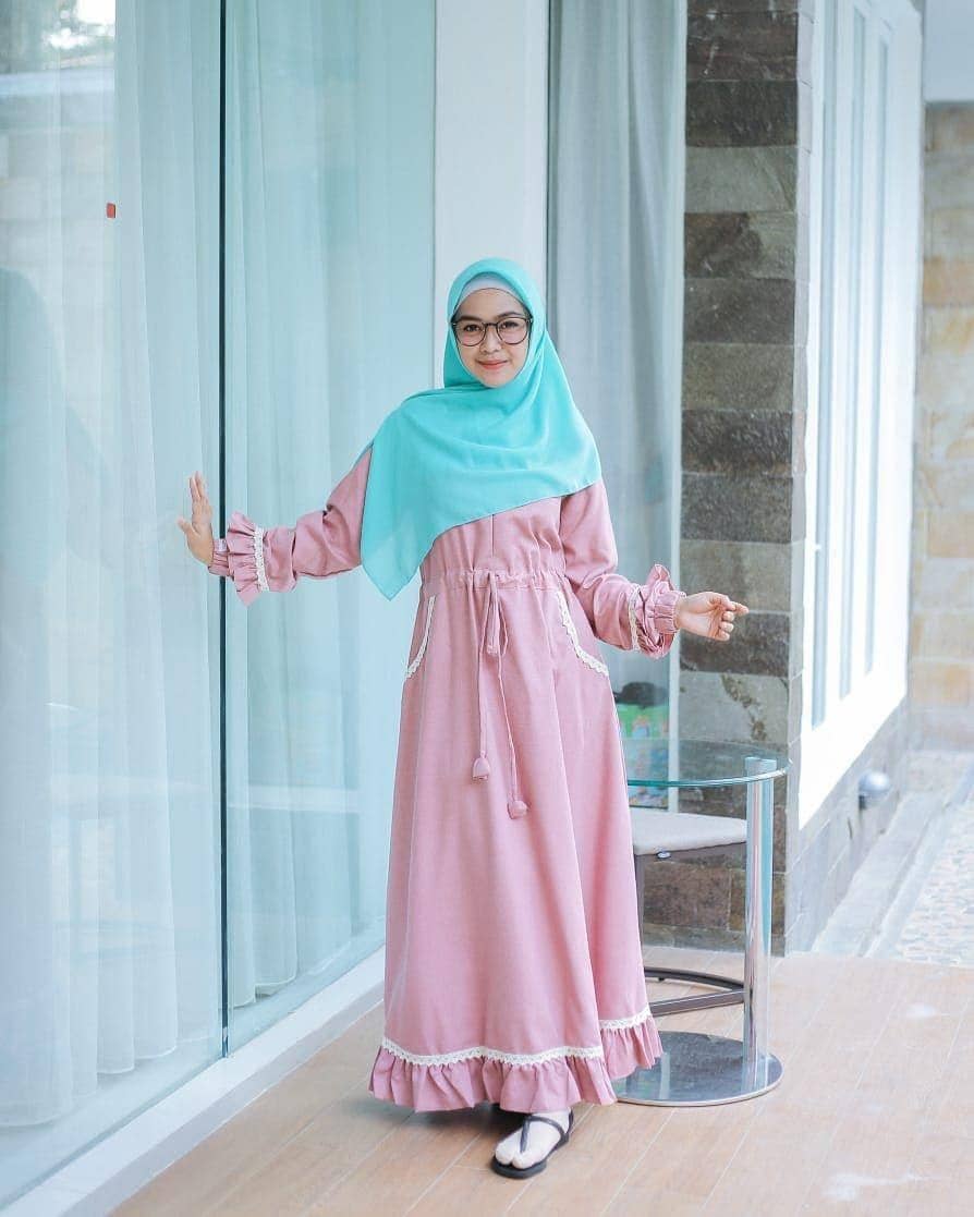 instagram.com/riaricis1795