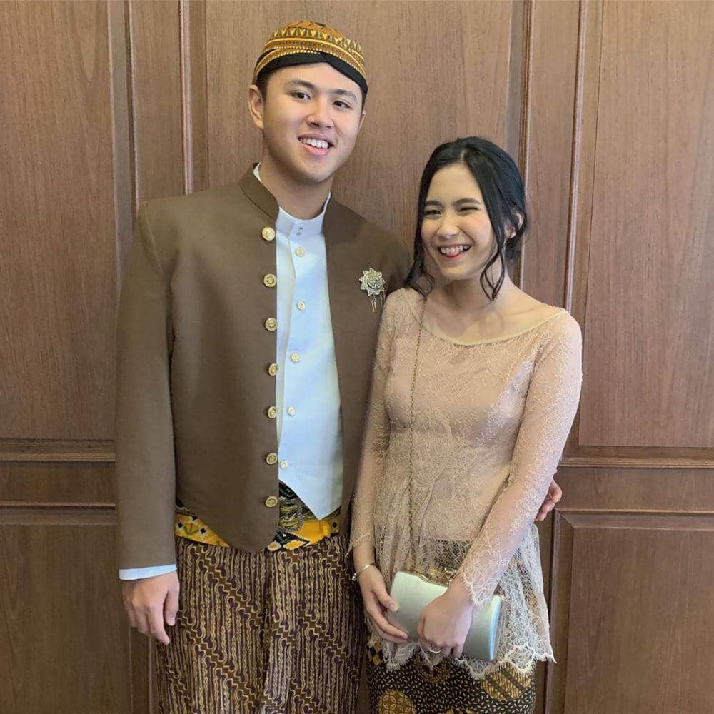 Instagram.com/ashzahrantiara