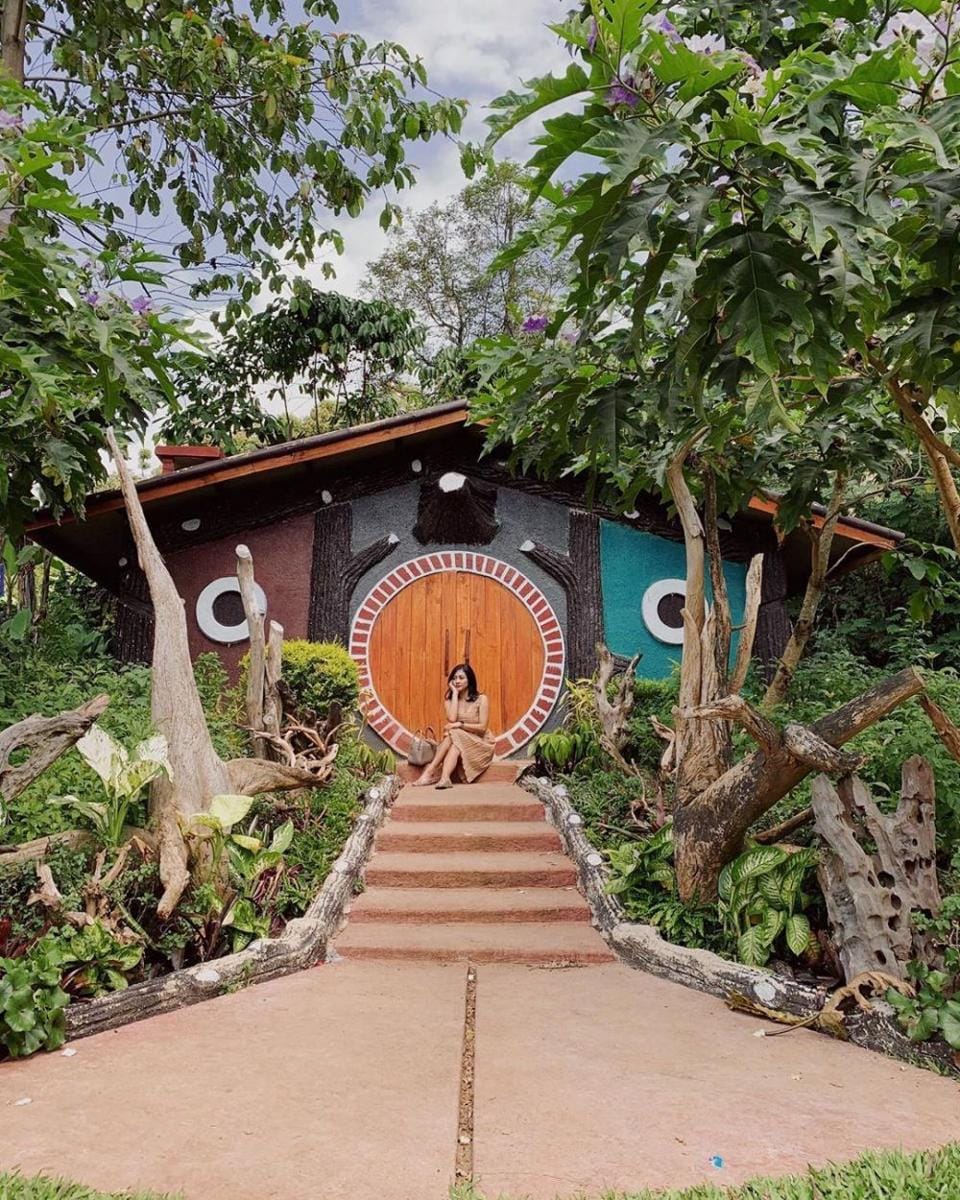 instagram.com/angelee.97