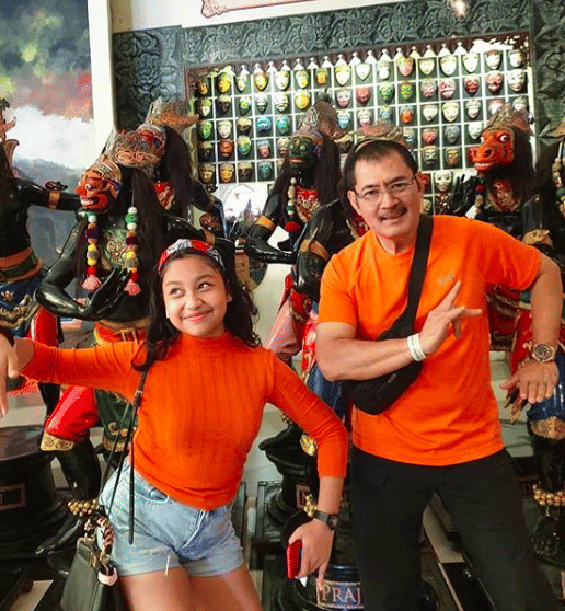 instagram.com/mayangsaritrihatmodjoreal