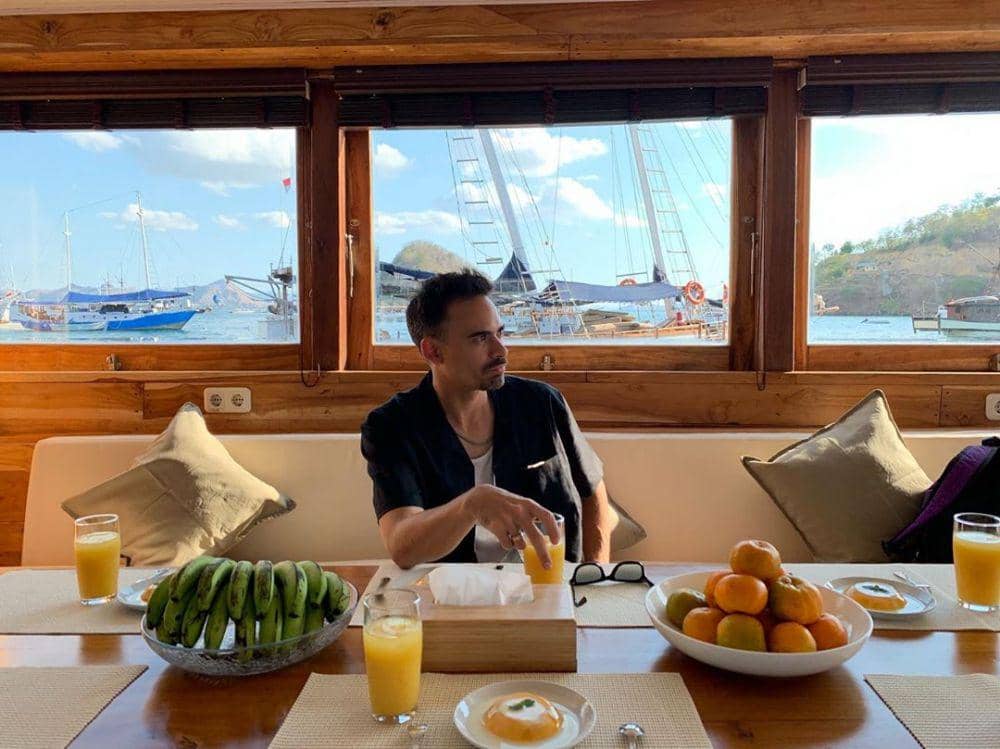 instagram.com/ashrafsinclair