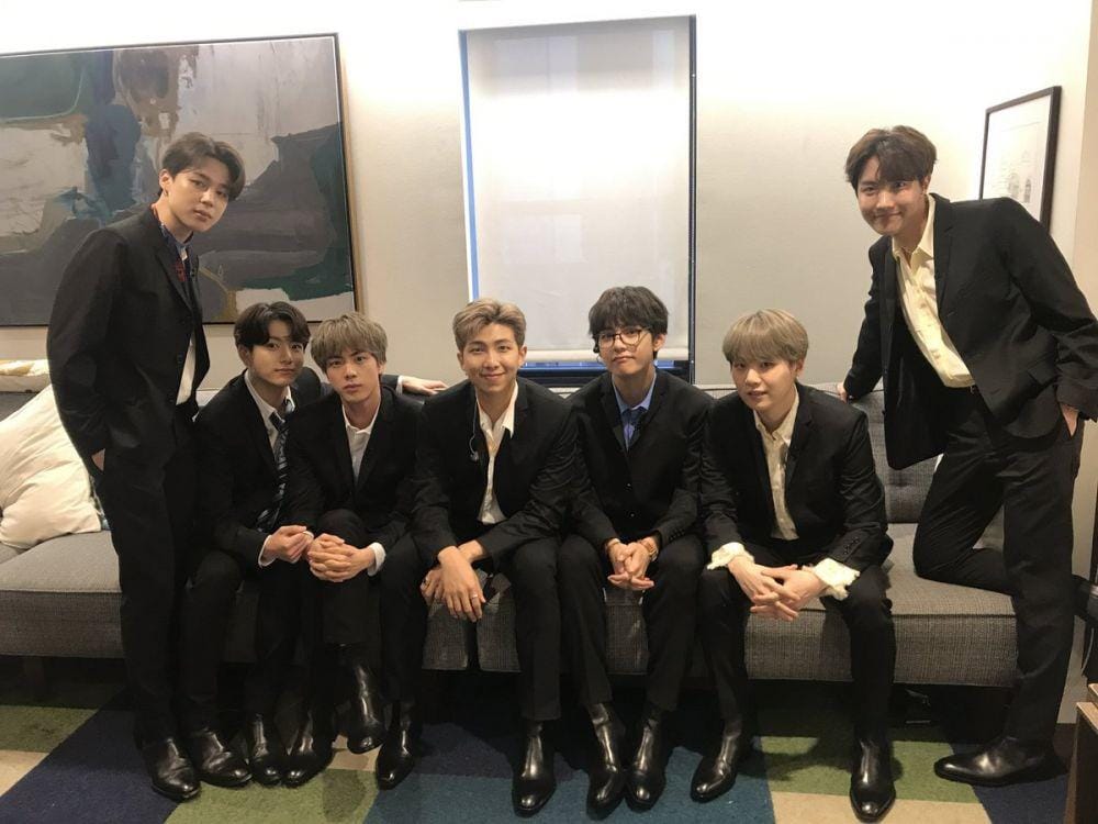 twitter.com/bts_bighit