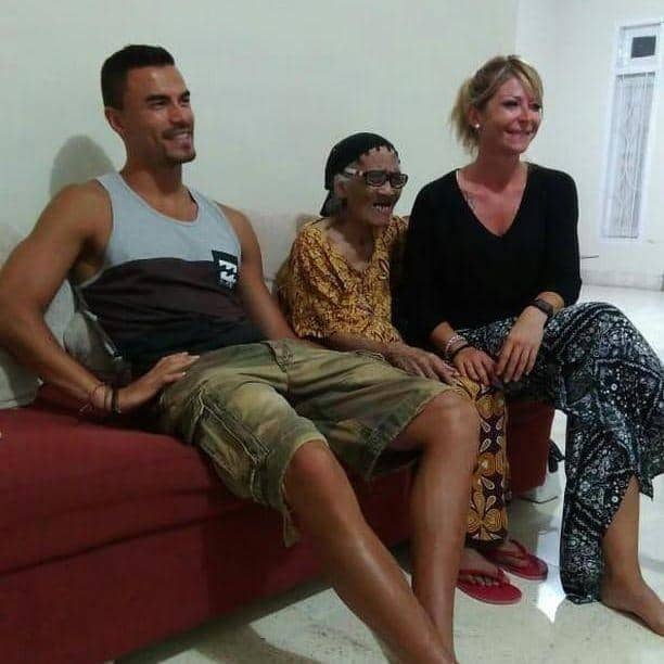 Twitter.com/insidelombok_