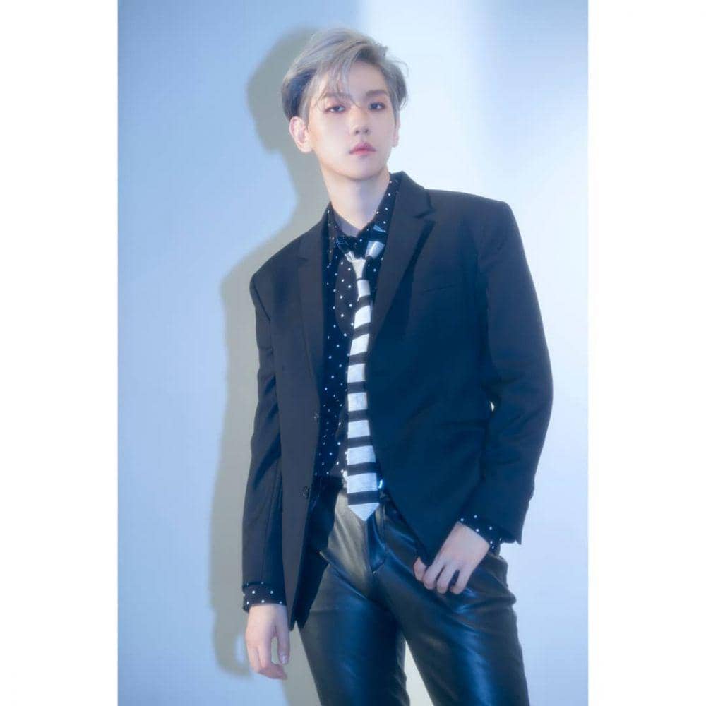 instagram.com/weareone.exo